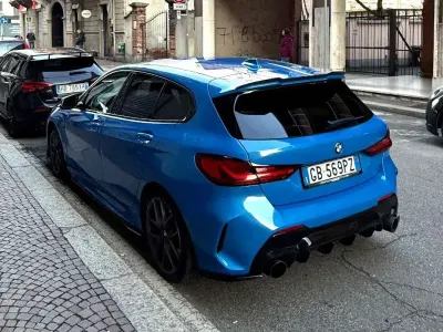 Usata BMW 118 Luxury Line 140 CV (102 kW) 2020 Blu/azzurro Berlina