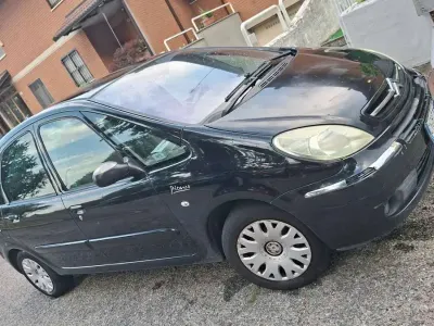 Usata Citroën Xsara Picasso Exclusive 109 CV (80 kW) 2006 Nero Monovolume