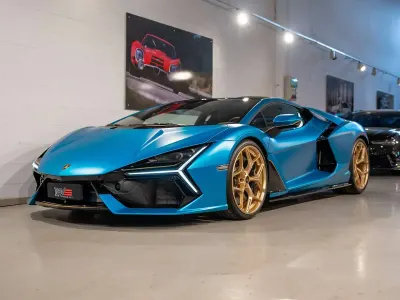 Usata Lamborghini Revuelto 825 CV (606 kW) 2024 Blu uranus matt Coupé