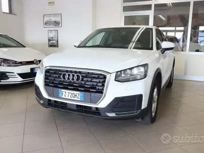 Usata Audi Q2 Business 116 CV (85 kW) 2019 Bianco SUV
