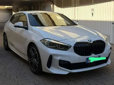 Usata BMW 118 M Sport 150 CV (110 kW) 2021 Bianco Utilitaria