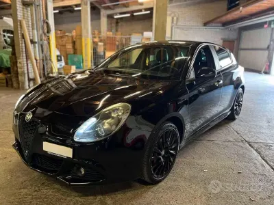 Usata Alfa Romeo Giulietta Turismo 95 CV (69 kW) 2010 Utilitaria