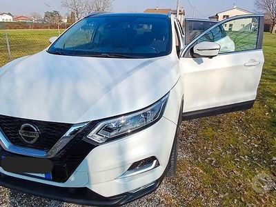 Usata Nissan Qashqai N-Connecta 116 CV (85 kW) 2019 Bianco SUV