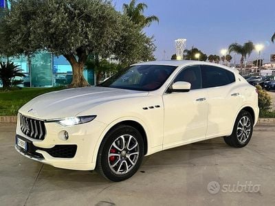 Usata Maserati Levante 275 CV (202 kW) 2017 Bianco SUV