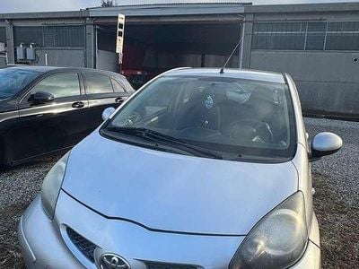 Grigio Usata 2006 Toyota Aygo Utilitaria | 2000 € (Buon prezzo)