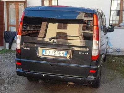 Begagnad Mercedes Vito 150 HK (110 kW) 2006 Svart Van