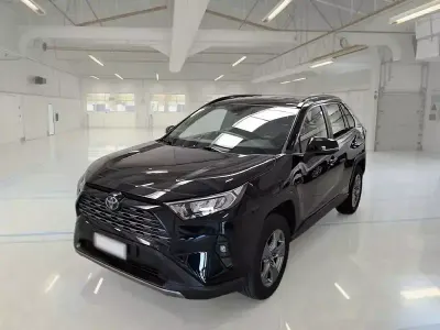 Usata Toyota RAV4 Hybrid Business Edition 178 CV (130 kW) 2022 SUV