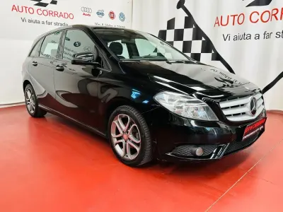 Usata Mercedes B180 Executive 109 CV (80 kW) 2013 Nero Utilitaria