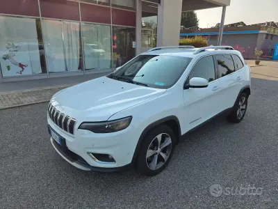 Usata Jeep Cherokee Limited 194 CV (142 kW) 2019 Bianco SUV