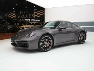 Usata Porsche 911 Carrera S 450 CV (330 kW) 2020 Grigio agata metallizzato Coupé