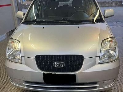 Usata Kia Picanto LX 60 CV (44 kW) 2005 Argento Utilitaria