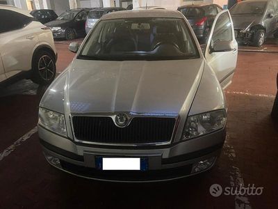 Usata Skoda Octavia Ambiente 102 CV (75 kW) 2006 Grigio Berlina