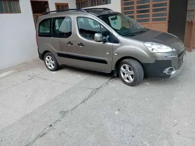 Usata Peugeot TePee Outdoor 120 CV (88 kW) 2012 Station wagon