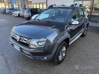 Usata Dacia Duster Lauréate 110 CV (80 kW) 2014 Grigio SUV