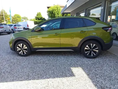 Usata VW Taigo Life 110 CV (80 kW) 2023 Visual green SUV