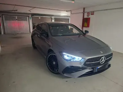 Usado Mercedes CLA250e Shooting Brake Advanced Plus 163 CV (119 kW) 2024 Gris Familiar