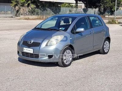 Usata Toyota Yaris 69 CV (50 kW) 2007 Grigio Utilitaria