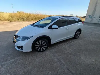 Usata Honda Civic 120 CV (88 kW) 2015 Bianco Station wagon