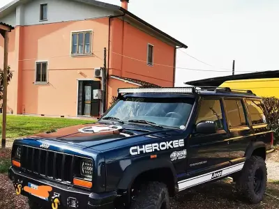 Usado Jeep Cherokee 116 CV (85 kW) 2001 Azul SUV