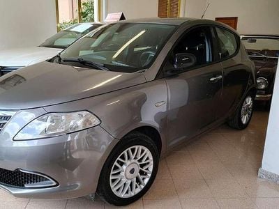 Usata Lancia Ypsilon Platinum 69 CV (50 kW) 2014 Grigio Utilitaria