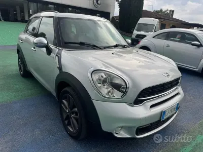 Usata Mini Cooper D Countryman 143 CV (105 kW) 2011 Grigio SUV