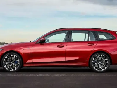 Nuova BMW 330 286 CV (210 kW) 2025 Argento Station wagon