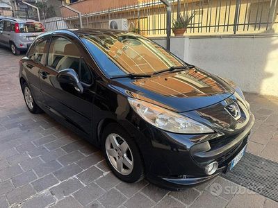 Usata Peugeot 207 75 CV (55 kW) 2009 Nero Utilitaria