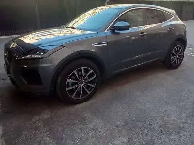 Occasion Jaguar E-Pace R-Dynamic 150 ch (110 kW) 2018 Gris SUV
