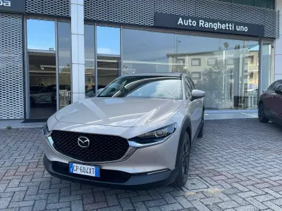 Usata Mazda CX-30 Exclusive-Line 186 CV (136 kW) 2023 Platinum quartz SUV