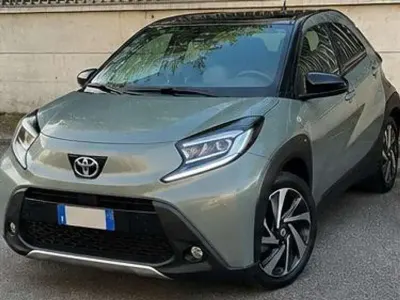 Usata Toyota Aygo X Edition 72 CV (52 kW) 2025 SUV