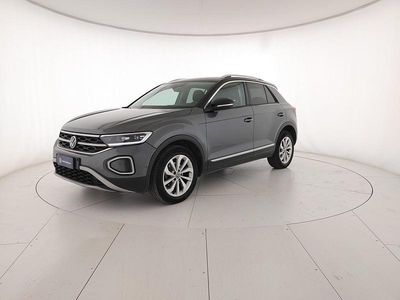 Usata VW T-Roc Style 110 CV (80 kW) 2022 Indium grey metallizzato/nero SUV