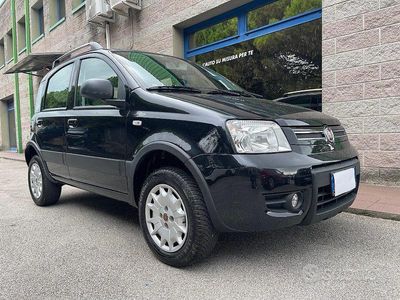 Usata Fiat Panda 4x4 69 CV (50 kW) 2012 Nero Utilitaria