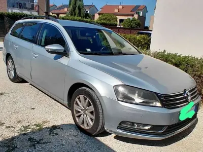 Usata VW Passat 143 CV (105 kW) 2011 Argento Station wagon