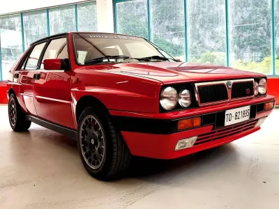 Usata Lancia Delta 196 CV (144 kW) 1989 Rosso Utilitaria