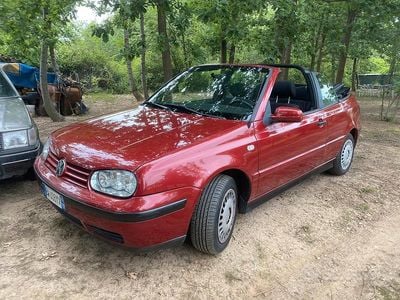 Usata VW Golf Cabriolet 101 CV (74 kW) 2002 Cabrio