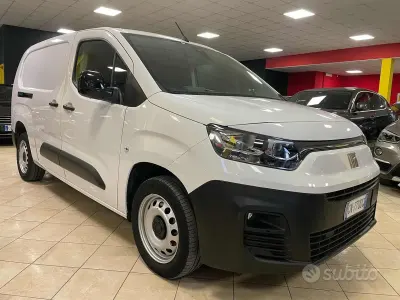 Usata Fiat Doblò 102 CV (75 kW) 2023 Bianco Monovolume