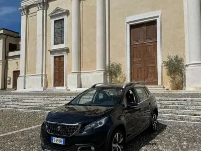 Usata Peugeot 2008 Allure 120 CV (88 kW) 2016 SUV
