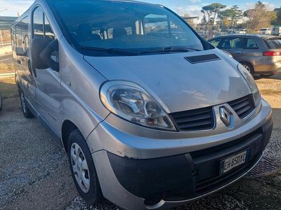 Usata Renault Trafic 114 CV (83 kW) 2011 Argento Monovolume