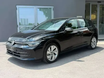 Usata VW Golf VIII Style 150 CV (110 kW) 2025 Nero Berlina