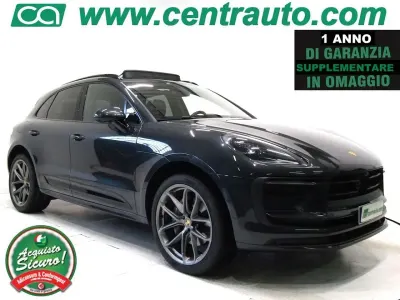 Usata Porsche Macan 265 CV (194 kW) 2022 Grigio vulcano SUV