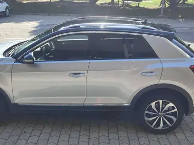 Usata VW T-Roc Style 110 CV (80 kW) 2024 Grigio SUV