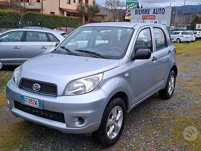 Usata Daihatsu Terios SHO 105 CV (77 kW) 2009 Grigio SUV