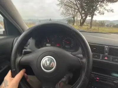 Usata VW Golf IV 116 CV (85 kW) 2000 Grigio Berlina