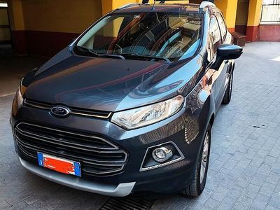 Usata Ford Ecosport 2016 Grigio SUV