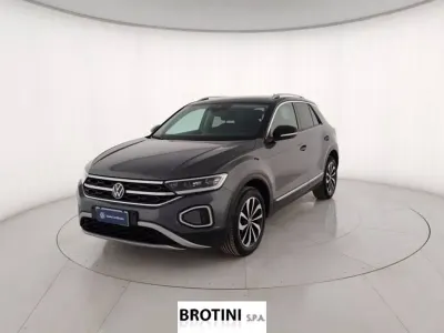 Używany VW T-Roc Style 110 KM (80 kW) 2023 Szary SUV