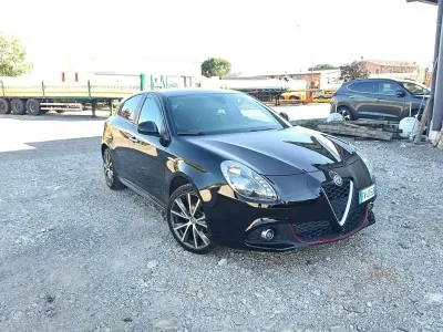 Usata Alfa Romeo Giulietta 120 CV (88 kW) 2019 Nero Utilitaria