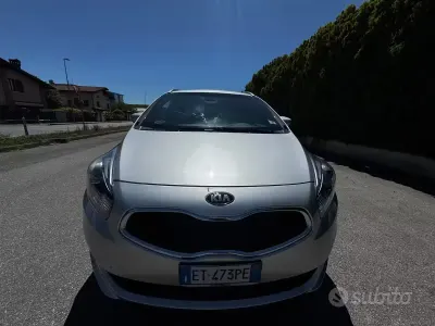 Begagnad Kia Ceed Sportswagon Active 128 HK (94 kW) 2013 Grå Kombi