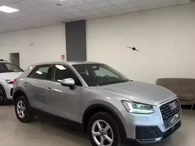 Usata Audi Q2 Business 116 CV (85 kW) 2018 Grigio SUV