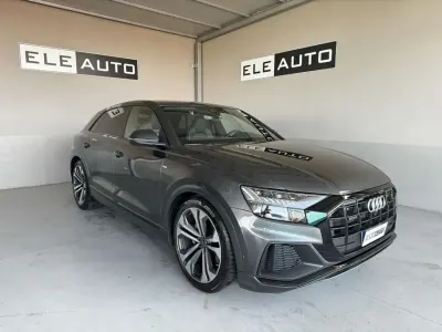 Usata Audi Q8 S-Line 286 CV (210 kW) 2022 Grigio daytona SUV