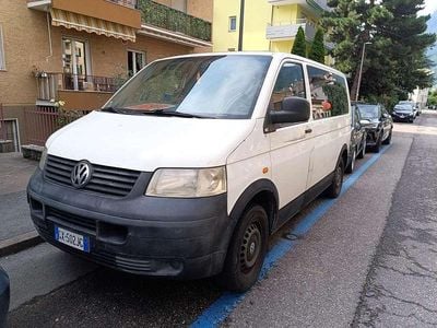 Usata VW Caravelle 129 CV (94 kW) 2006 Bianco Furgone